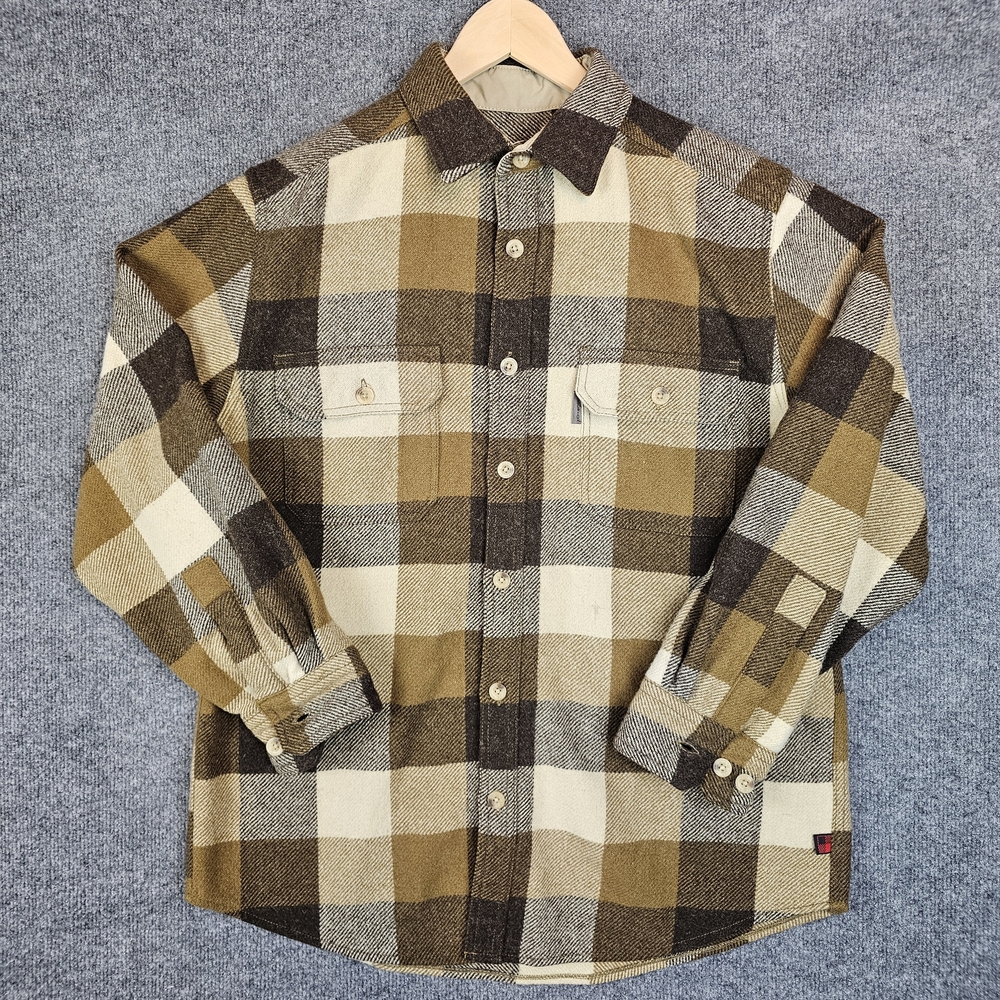 "Rugged‎ Woolrich Flannel: New Vintage Vibes for the Great Outdoors!"